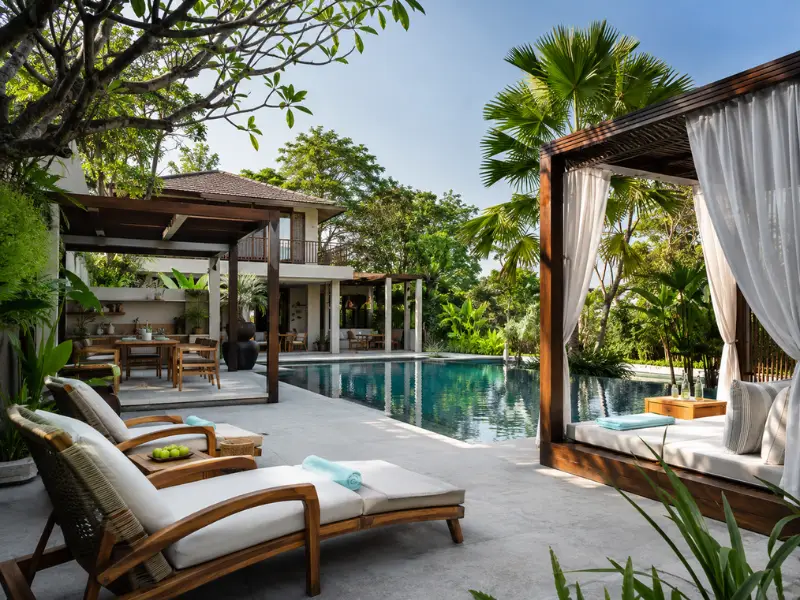 Premium outdoor lounge furniture for luxury villa resorts in Mumbai