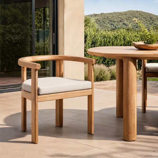 Wholesale B2B teak patio furniture for hotels and cafes in Mumbai
