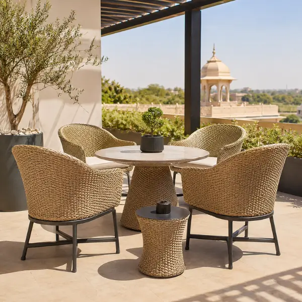 Rooftop cafe furniture wholesale Agra featuring heat-resistant outdoor seating.
