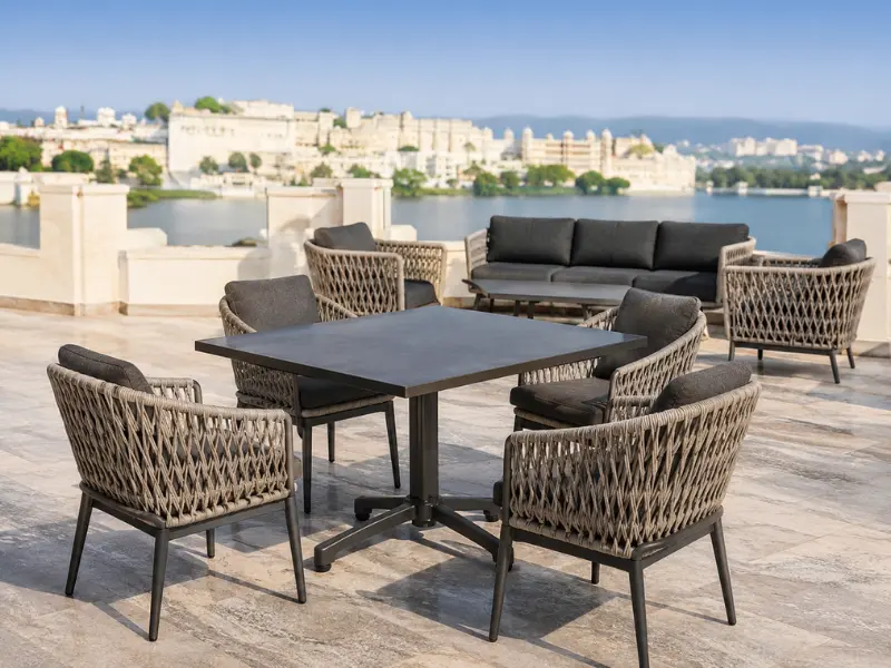 Wholesale rooftop cafe and restaurant seating designed for Lake Pichola views in Udaipur.